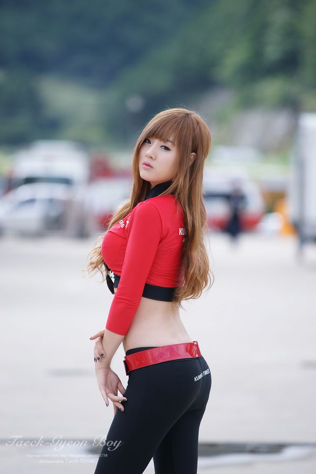 Hwang Mi Hee â€“ Super Race Model