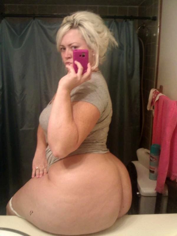 Awesome selfshot photo featuring sexy booty