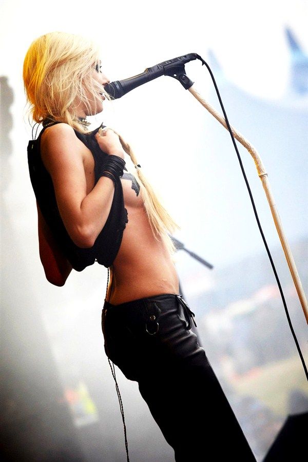 Taylor Momsen: Drunk, disorderly and hot