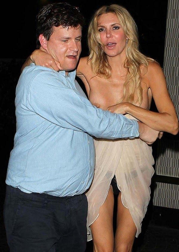 Drunk Brandi Glanville Flashes Nipslip And Upskirt