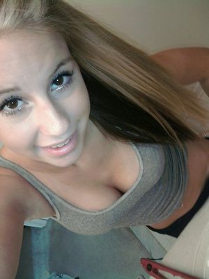 Downblouse nude