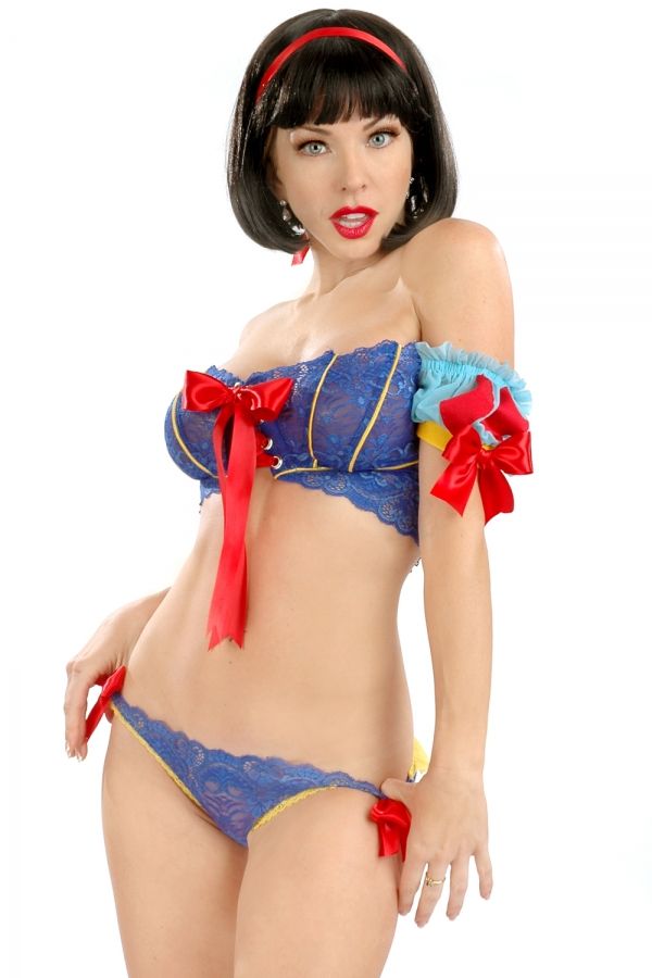 Snow white costume