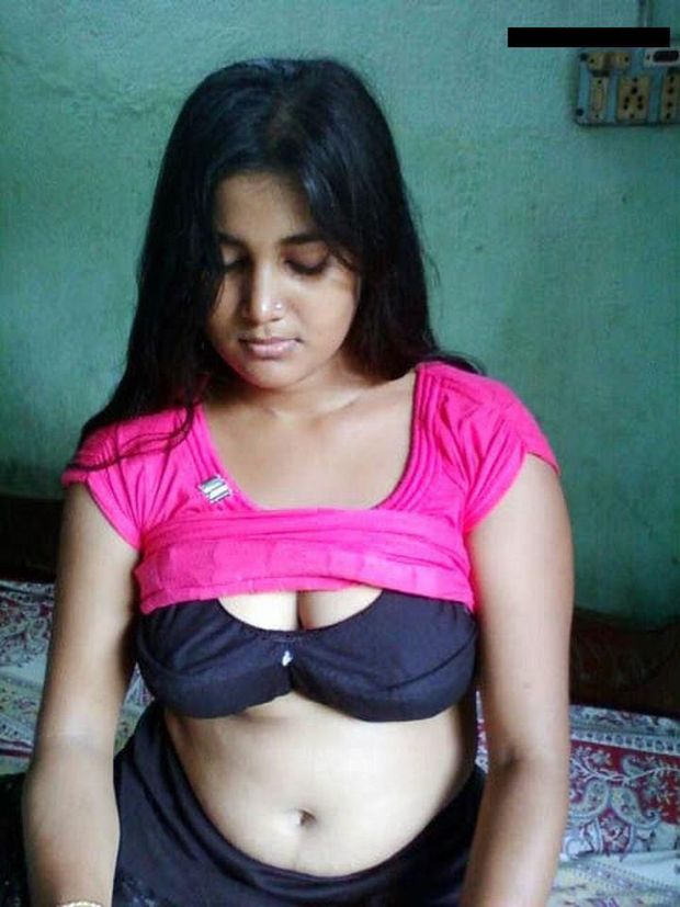 Posting some random Indian Housewives cleavage pics more other nude pics visit :