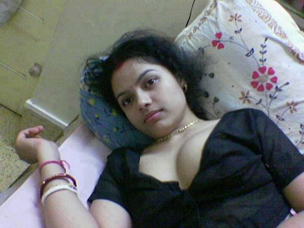 Indian Housewives Bedroom Pics