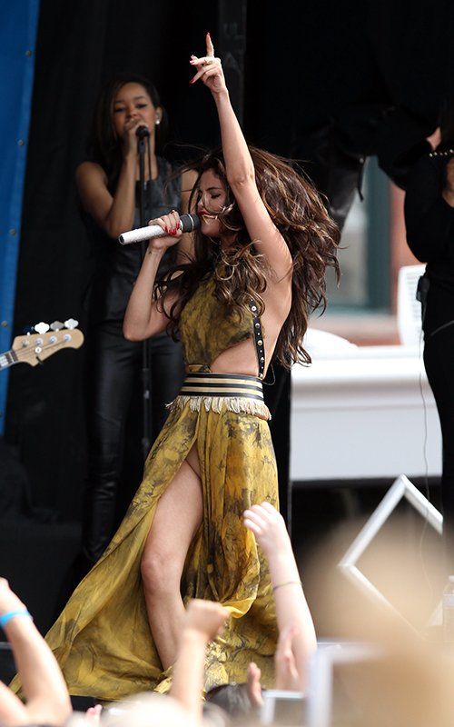 Selena Gomez crotch shot at 103.3 AMP Radio Birthday Bash free concert at City Hall Plaza in Boston - June 30, 2013