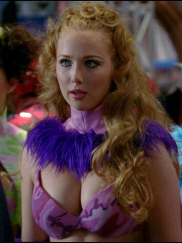 Molly Quinn