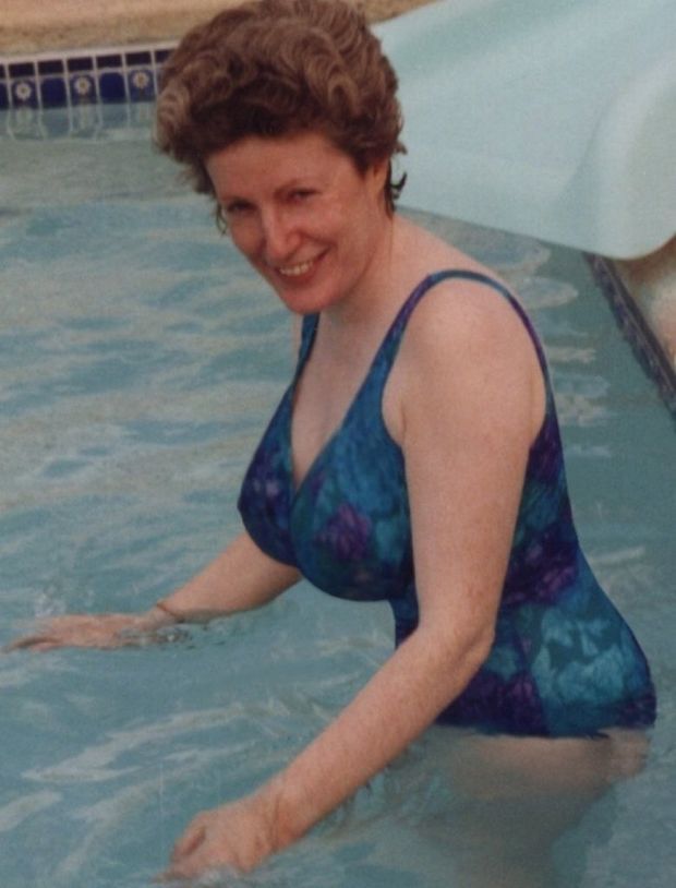 Moyra in the pool