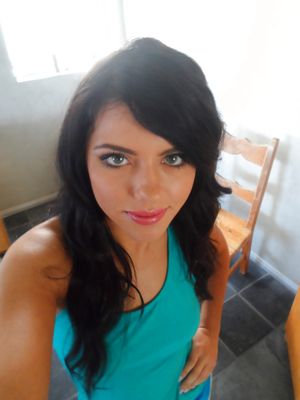 Adriana chechik selfie time