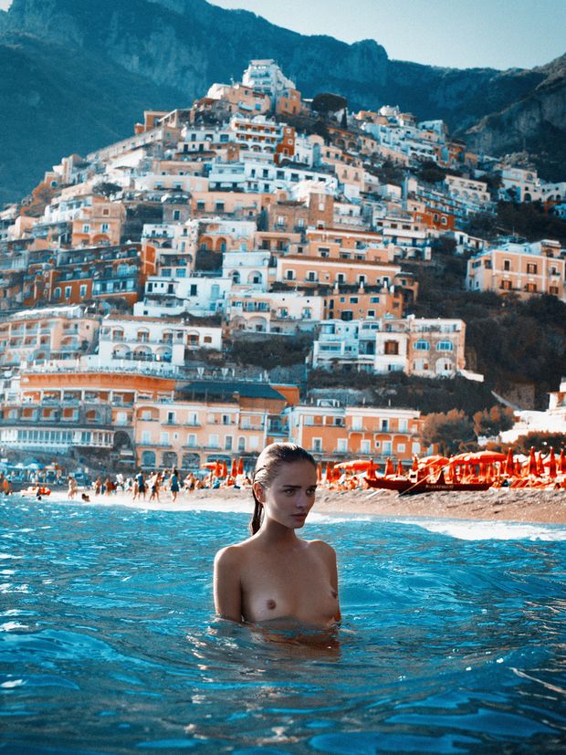 KRISTINA IN POSITANO, ITALY 2016, BY ROBERT VOLTAIRE.