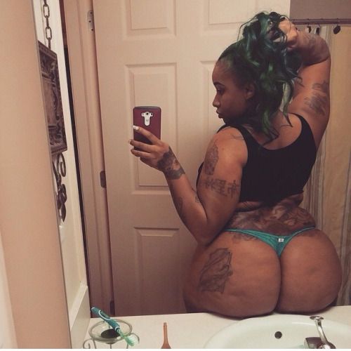 Black Ass Selfie