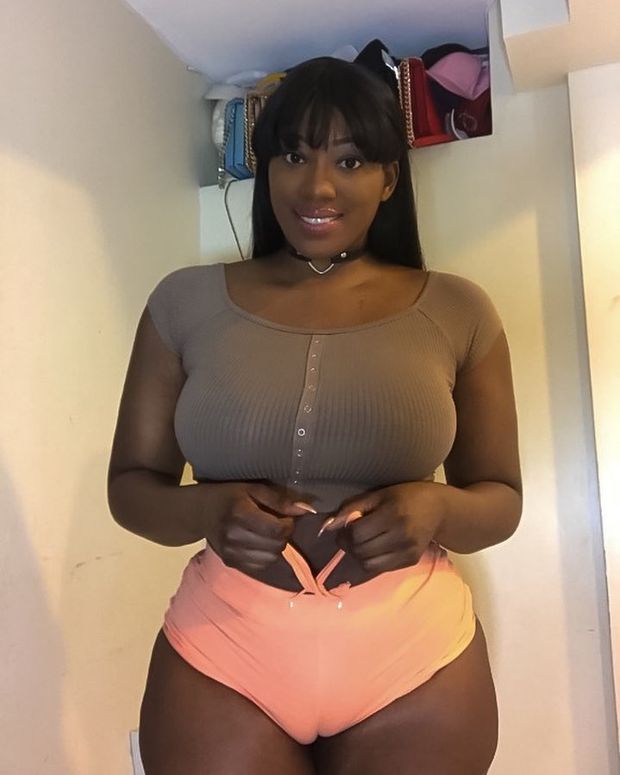 Beautiful Thick Babe Vegasrn