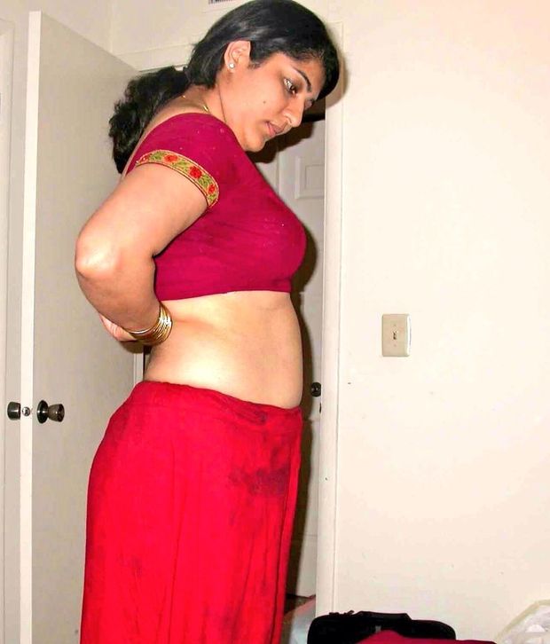 Sexy belly South Indian bhabhi Mallu nurse