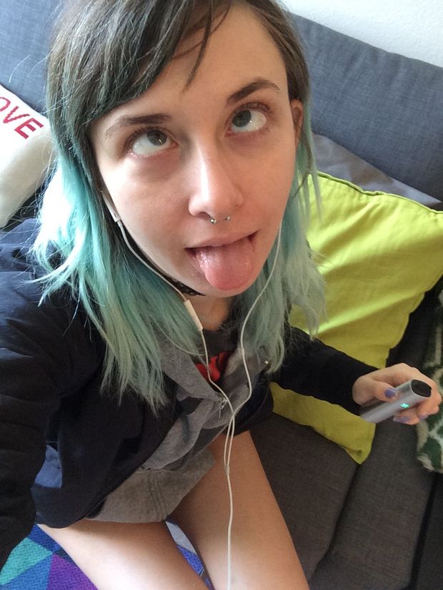 Vape and ahegao