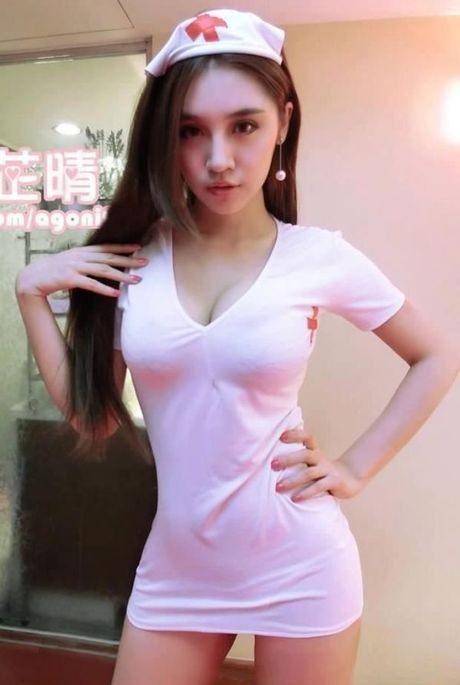 Help! Who is this sexy nurse?