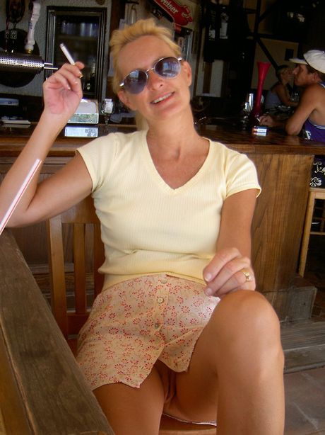 Порно видео: upskirt voyeur video