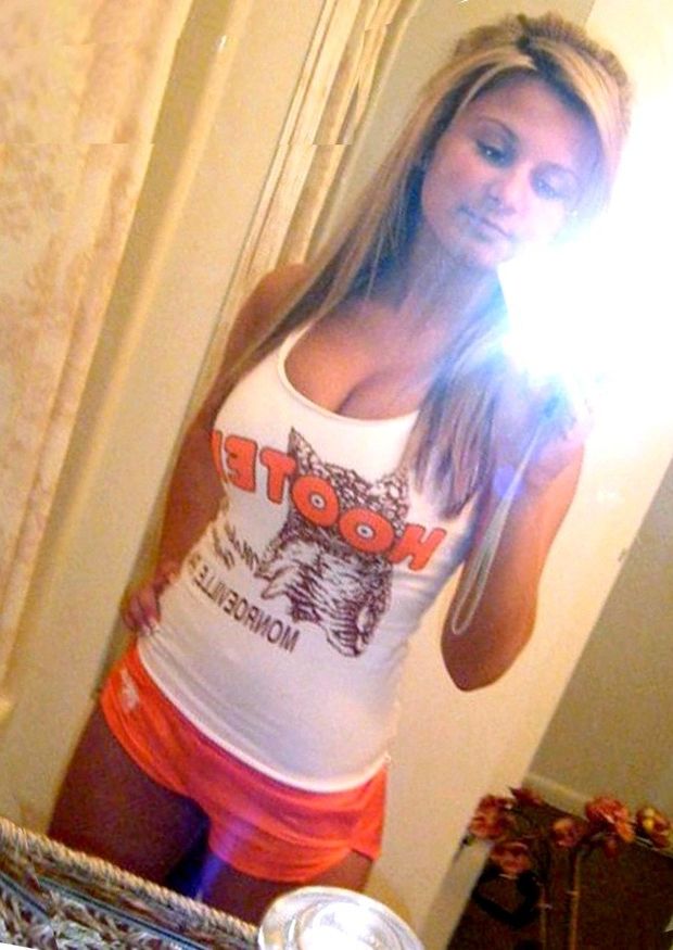 Pittsburgh HOOTERS