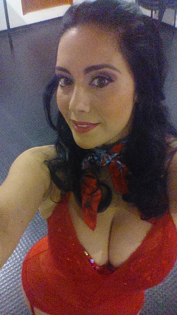 Mexican Actress Sugey Abrego Looking Sexy Backstage