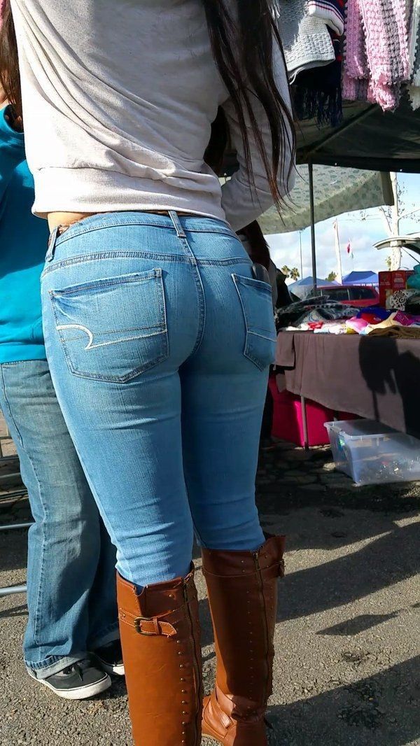 Tight American Eagle Jeans Ass and Boots