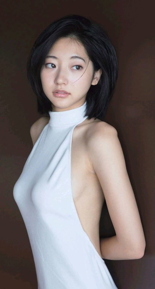 Model Rena Takeda