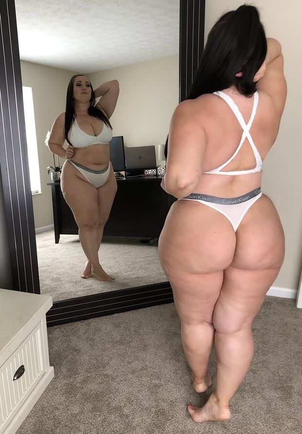 sexy pawg mirror