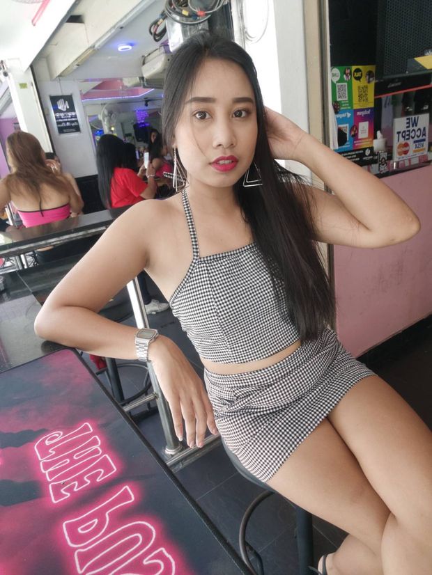 Bargirl from Pussy Club on Soi 6, Pattaya - Thailand.