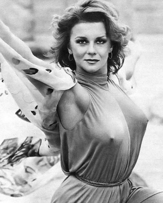 Ann-Margret pokies!