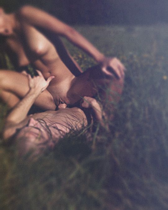 Couple fuck in the long grass