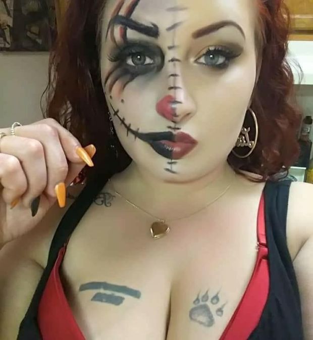 Thicc beauty celebrates Halloween