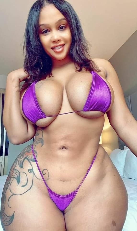 Sexy Tattooed Sista