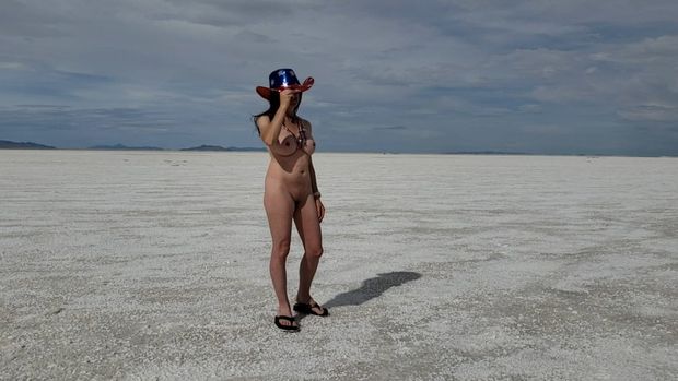 Wife nude on Salt Flats.