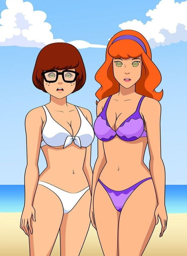 Velma and Daphne dazed at the beach