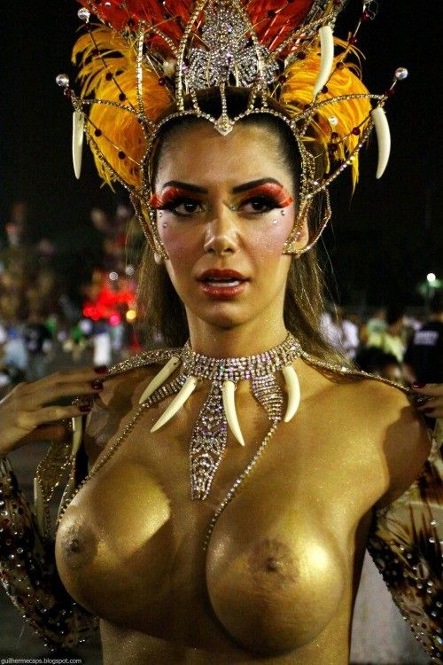 Carnaval Tetas Batman1969