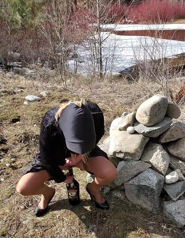 Bottle squat