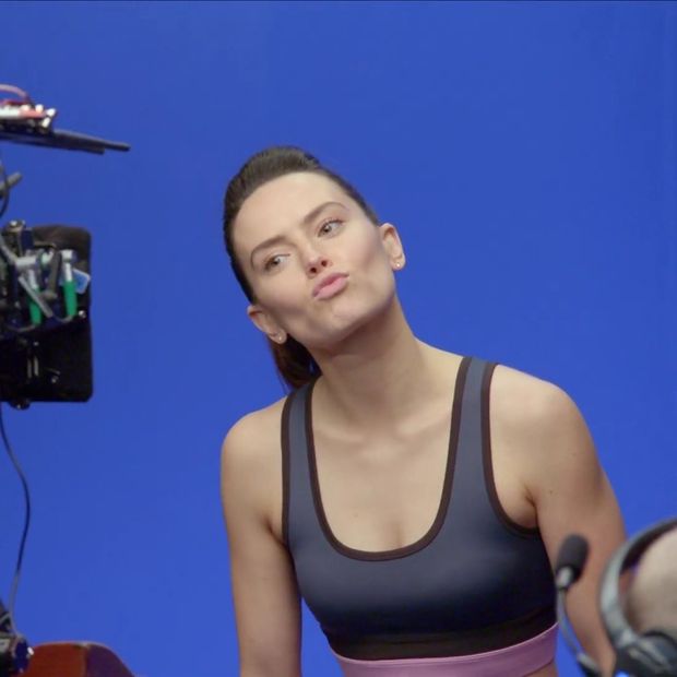 Daisy Ridley Sports Bra- The Bubble(2022) BTS II