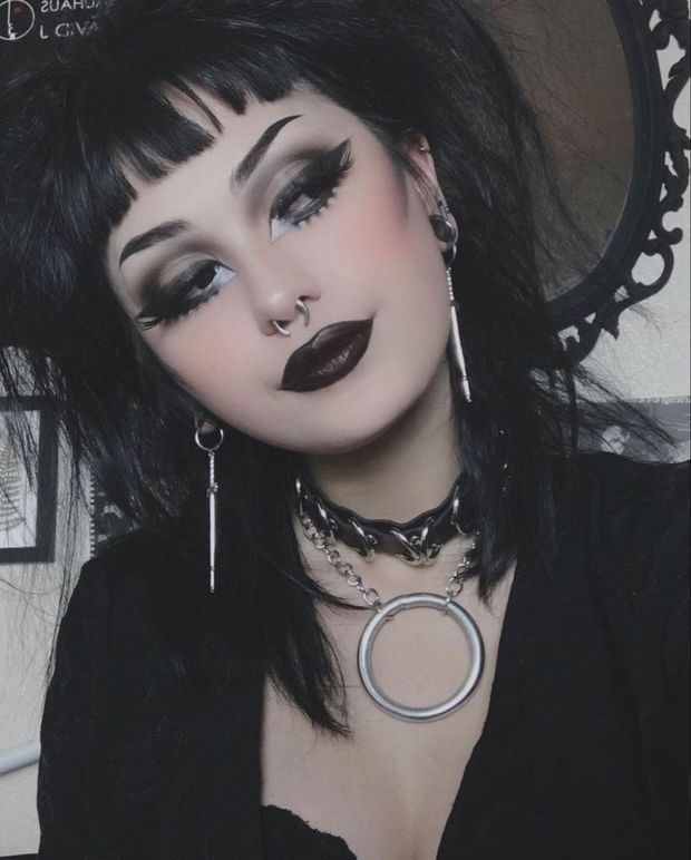 Unknown beautiful gothic chick - 2