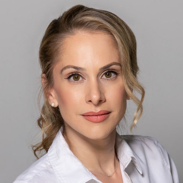 Ana Kasparian Steele 