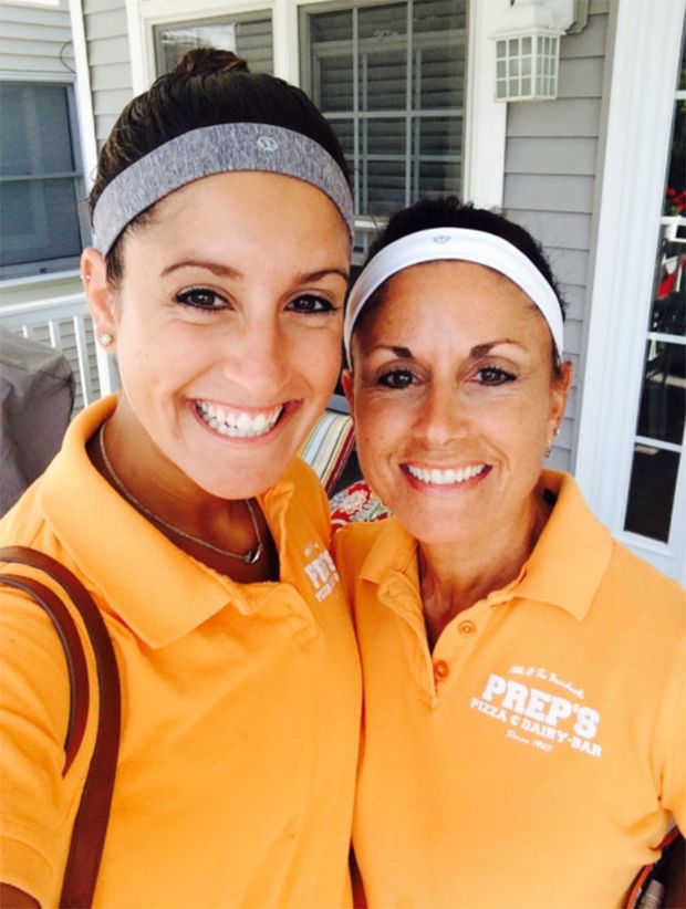 Matching shirts & headbands.