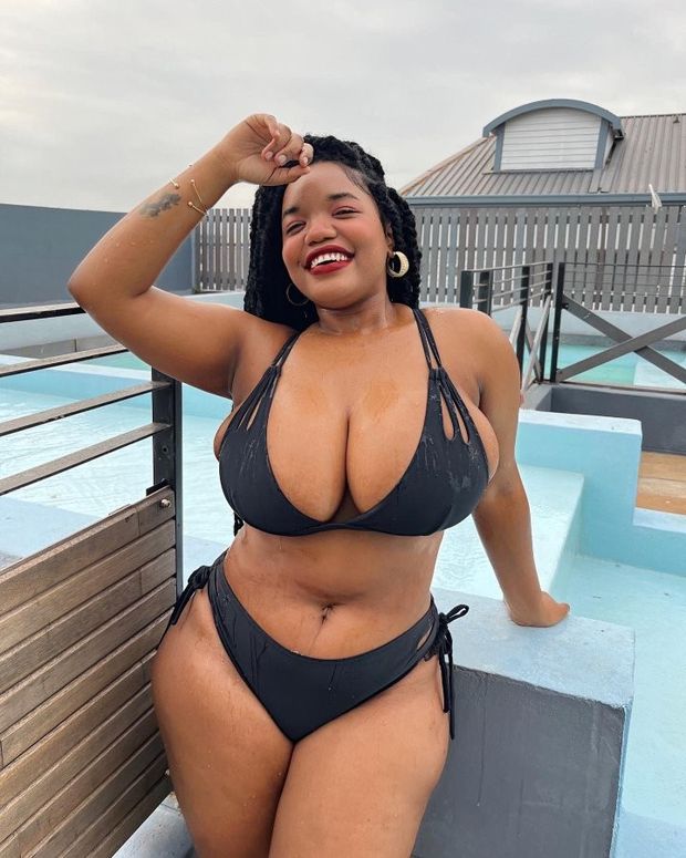 Jessica Mkhize looking sexy in her bikini