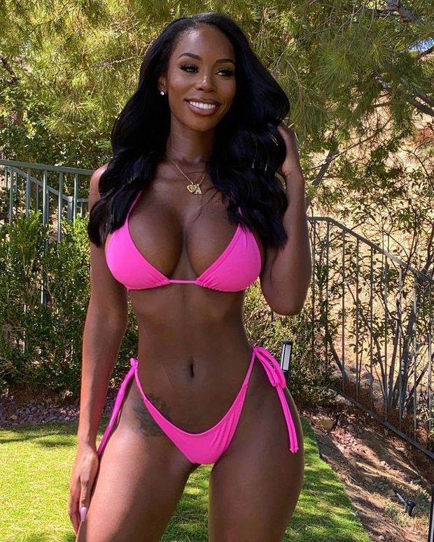 Lexxie Marie looking beautiful in her Pink bikini