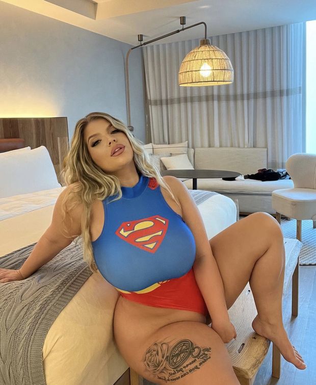 Sexy BBW milf in superwoman costume