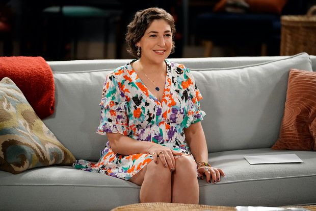 Mayim Bialik - absolutely stunning