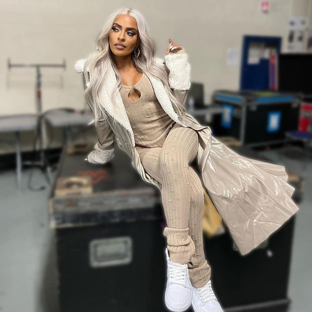 Zelina Vega - WWE Latina hottie on prop backstage!