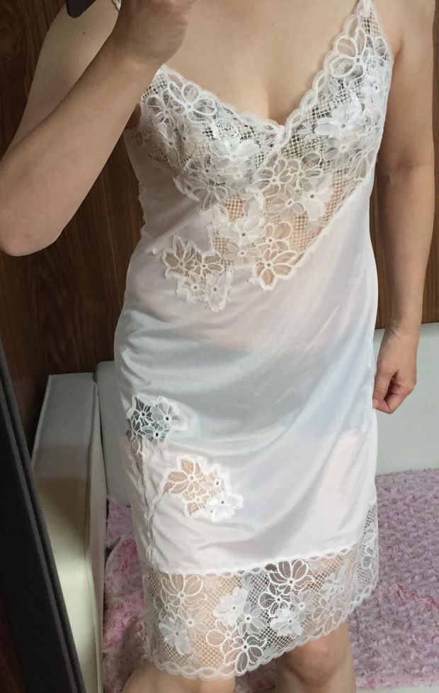 A Gorgeous Silky Soft & Lacy Asian Full Slip!