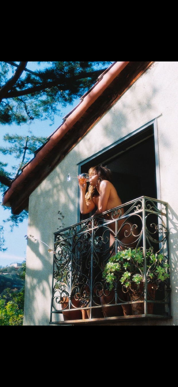 Halle Berry Nude Balcony