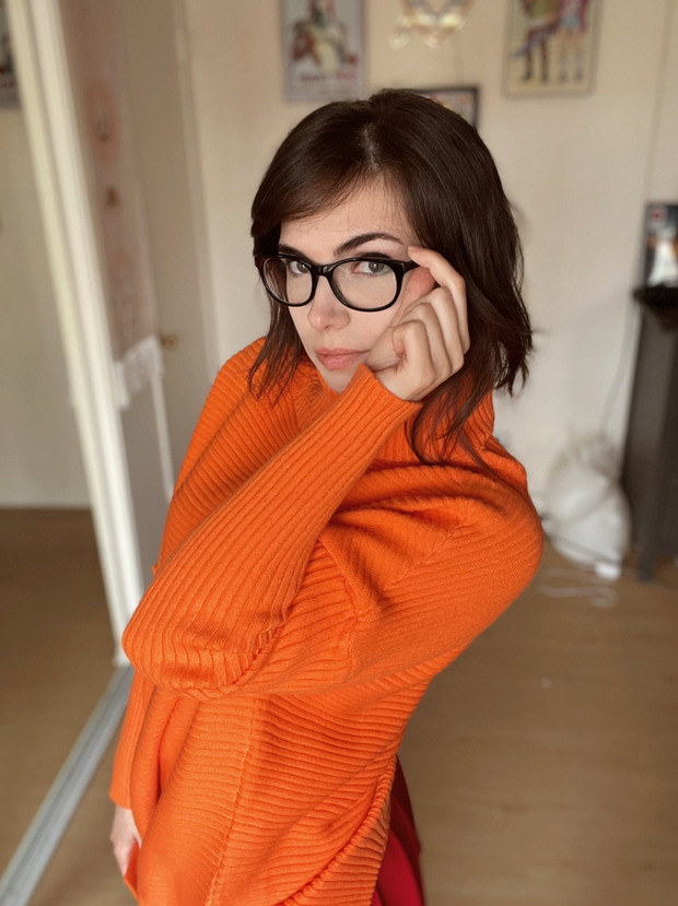 Kaitlin Witcher (Streamer) - Velma Cosplay