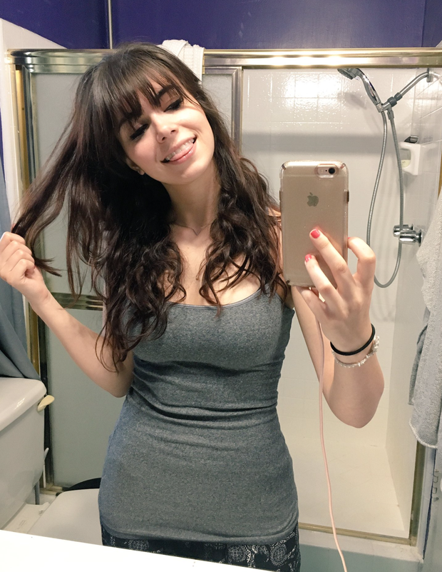 Kaitlin Witcher (Streamer) - Bathroom Selfie