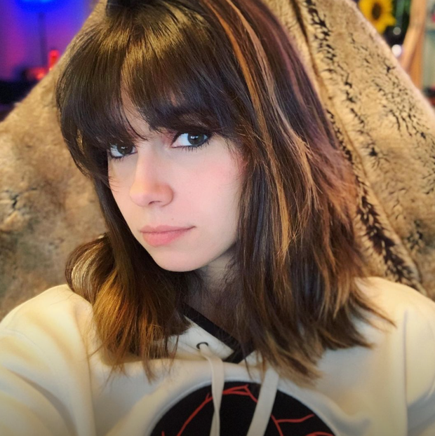 Kaitlin Witcher (Streamer) - Showing Off Her Highlights