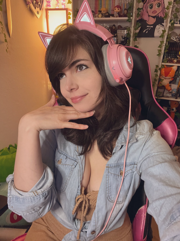 Kaitlin Witcher (Streamer) - Ready To Stream