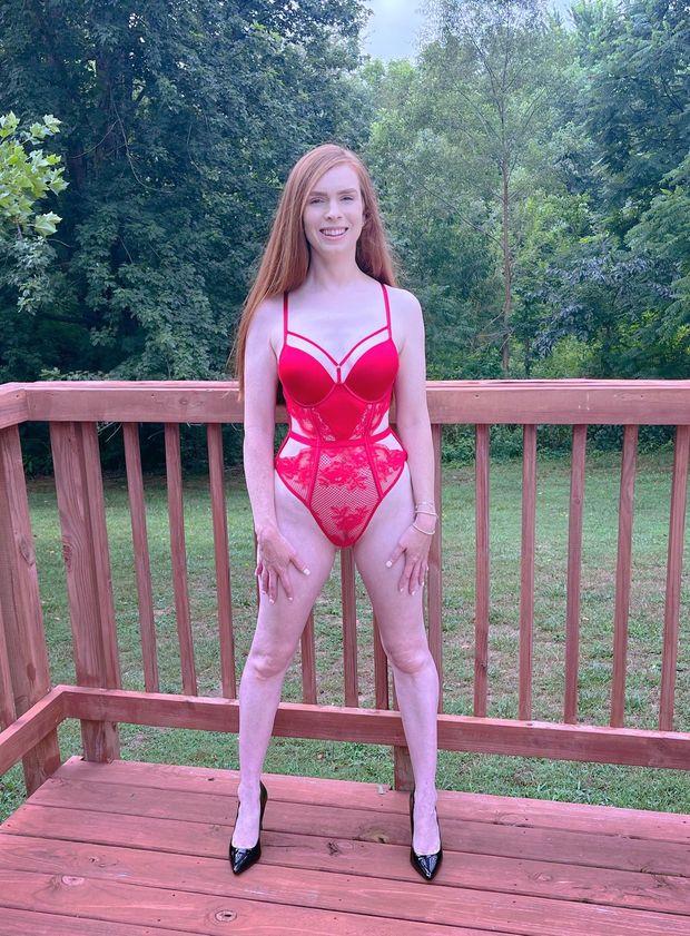 Ginger milf