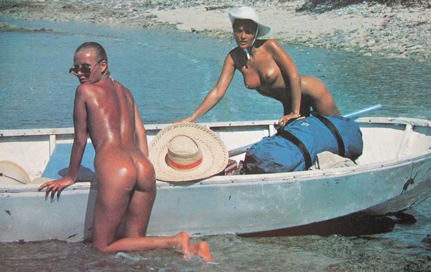 Naked boat women in Barbados